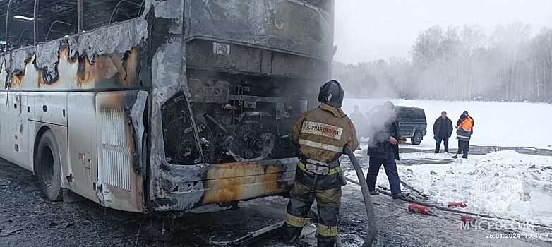 Автобус "Новосибирск – Новокузнецк" сгорел на трассе