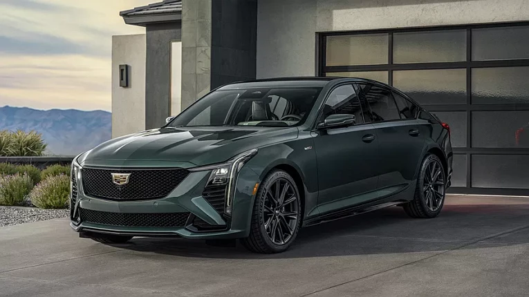 Cadillac CT5-V и Blackwing обновились вслед за обычным седаном и получили табло на 33 дюйма1