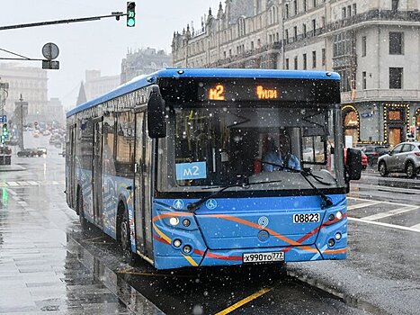 ЦОДД предупредил московских водителей о сильном снегопаде 23 января