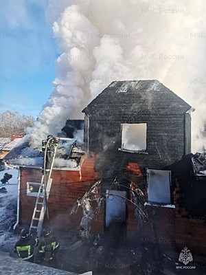 Дом в пригороде Калуги сгорел из-за раскопок на дамбе