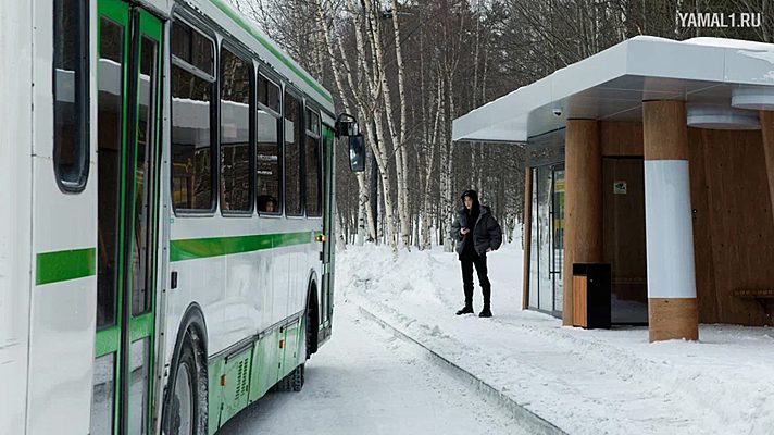 Глава Салехарда Титовский анонсировал открытие новых теплых остановочных комплексов. ВИДЕО