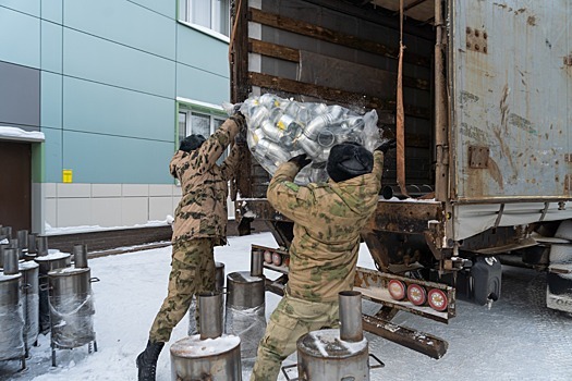 Гуманитарный конвой отправили из Нижегородской области в зону СВО представители семи регионов России