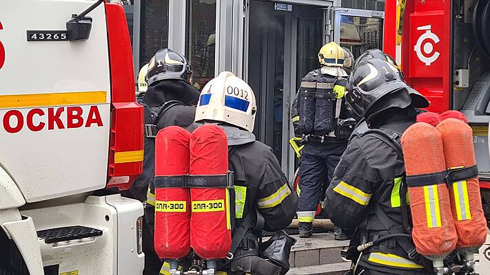 Источник: Четверо погибли в пожаре в здании, где делают уголь для мангалов под Ярославлем