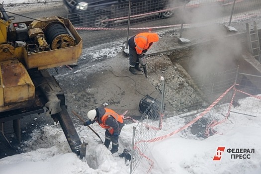 На левом берегу Новосибирска вновь прорвало трубу