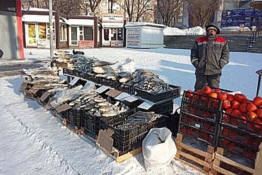 Незаконную торговлю рыбой пресекли в центре Хабаровска