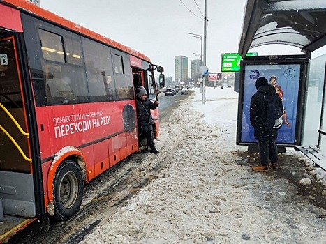 Омские власти рассказали, почему в городе так скользко