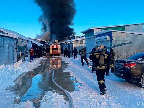 Открытое горение на рынке в Самаре ликвидировано