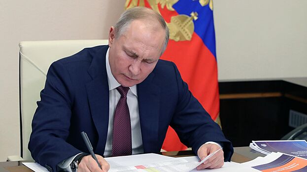 Путин одобрил продажу активов украинского миллиардера Ахметова