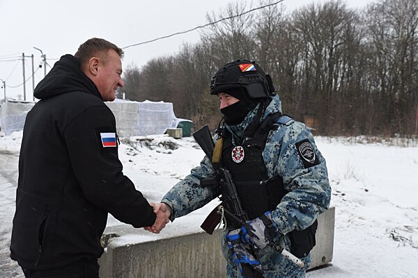 Роман Старовойт посетил приграничные районы Курской области