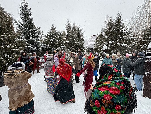 Рождественские колядки провели в Национальной деревне Оренбурга