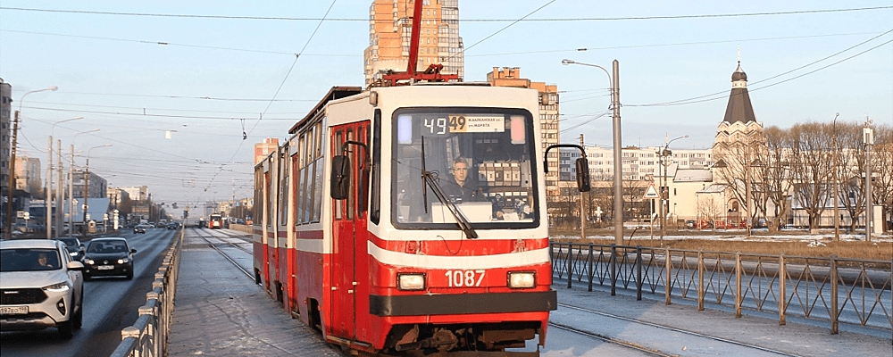 Трое петербуржцев избили кондуктора, не желая платить за проезд