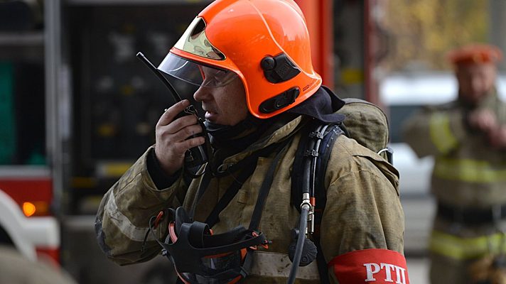 В Астрахани загорелось административное здание