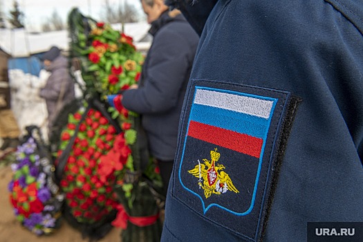 В Чусовом простились со штурмовиком Виктором Трапезниковым, погибшим на СВО