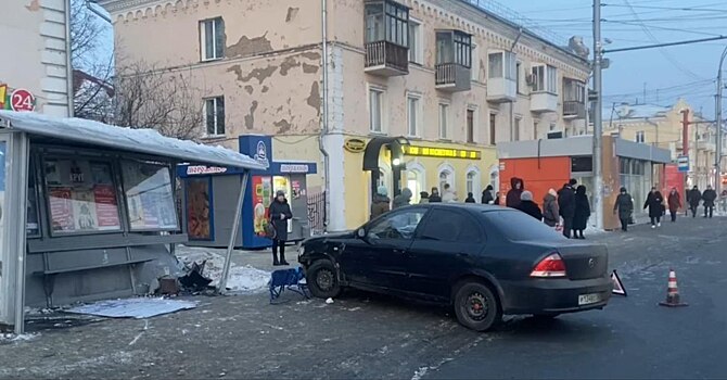 В Кемерово арестовали иностранного студента, сбившего людей на остановке