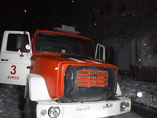 В Курске на улице Малой Запольной сгорел жилой дом