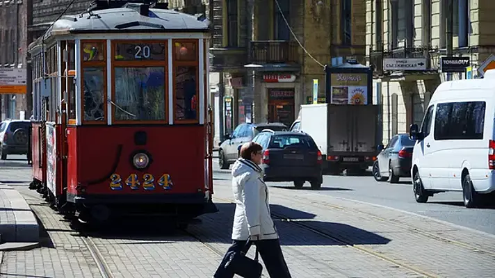 В Петербурге пассажиры-безбилетники побили 59-летнюю женщину-кондуктора