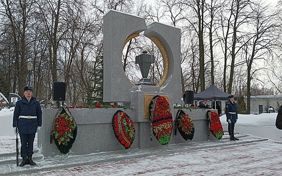 В Рязани возложили цветы на Скорбященском мемориале память о прорыве блокады Ленинграда