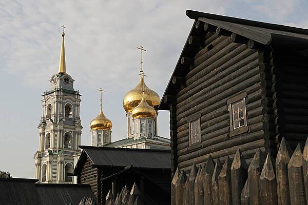 В Туле покажут старинное Евангелие весом в 9 килограмм