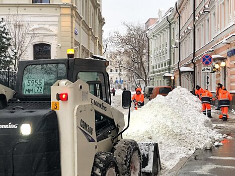 Высота снежного покрова в Москве превысила норму почти в 1,5 раза