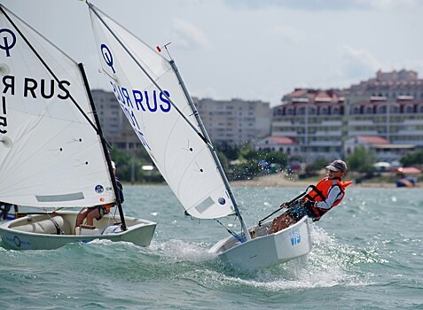 World Sailing допустила россиян до отбора на ОИ-2024 и олимпийскую регату