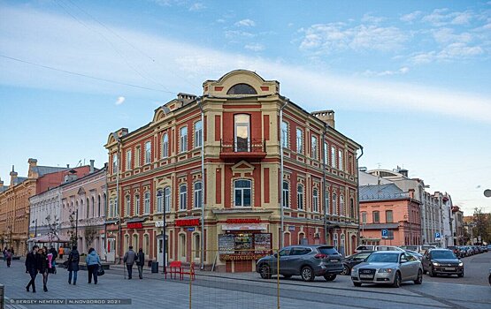 Арендатора исторического дома на улице Большой Покровской оштрафовали за ремонт