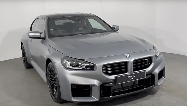 BMW M2 G87 показали в новом цвете Frozen Pure Grey Matte