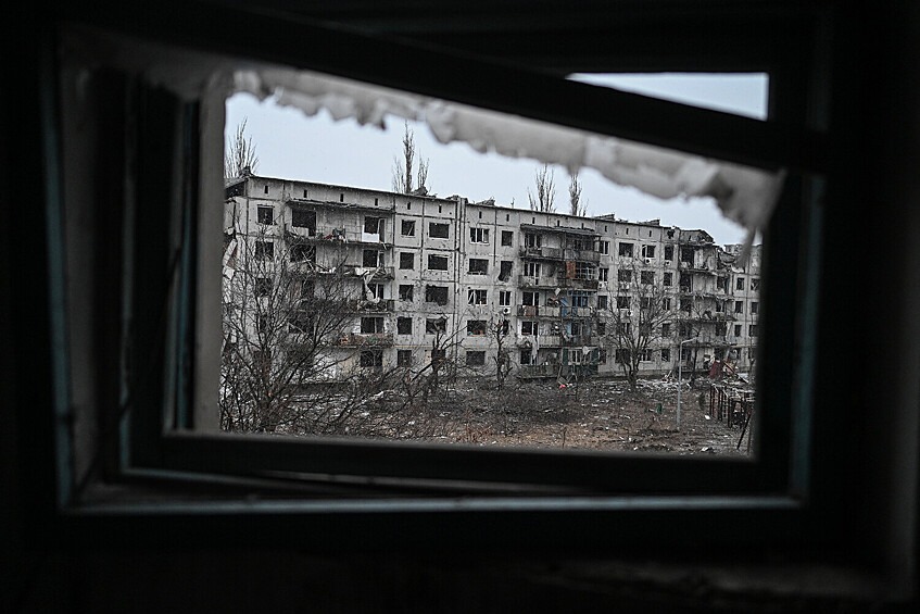 Поврежденные в ходе боев здания квартала Юбилейный в Авдеевке, февраль 2024 года