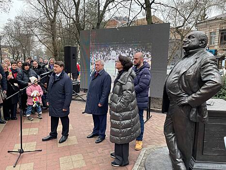 &laquo;Ростов &ndash; это самый лучший для меня город&raquo;: на Пушкинской открыли памятник Михаилу Жванецкому