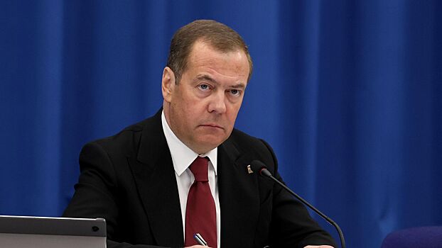 Медведев заявил, что ненавидит врагов России