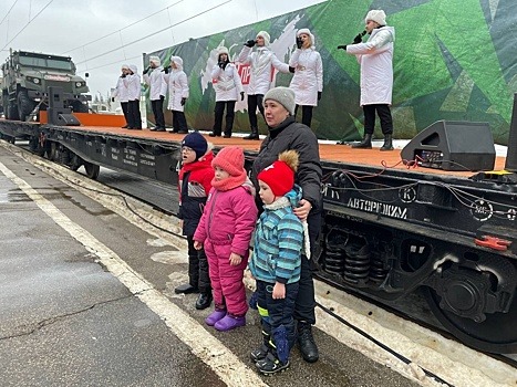 В Калугу приехал агитпоезд Минобороны