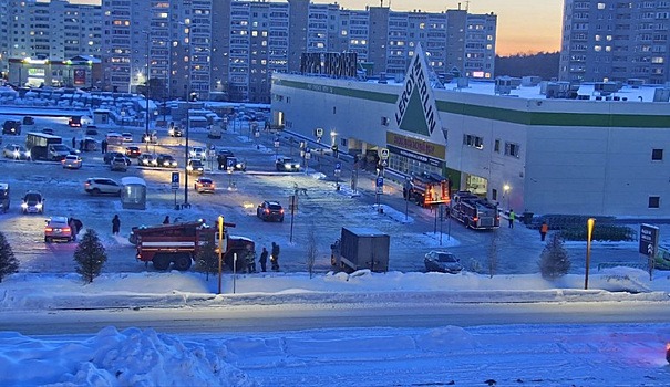 В Перми эвакуировали строительный гипермаркет «Леруа Мерлен»