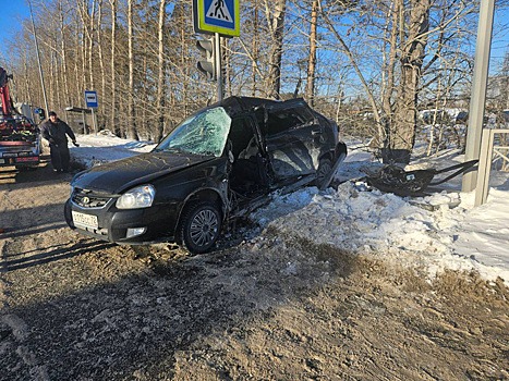 Водитель получил тяжелые травмы в ДТП в Тюмени