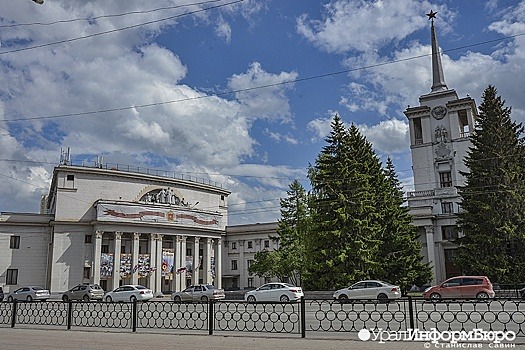 Замдиректора Дома офицеров ЦВО решил уволиться из-за скандала с БДСМ-вечеринкой