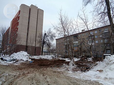 Ещё один старинный деревянный дом снесли в центре Ижевска