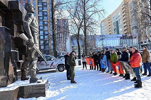 Ветераны из Перми встретили автопробег Владивосток — Луганск, посвященный СВО