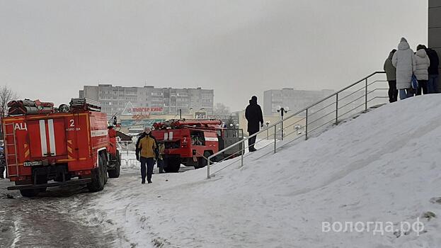 В Вологде горит касса аттракционов