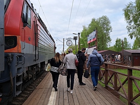 Екатеринбуржцы пожаловались на невыносимую духоту в поезде