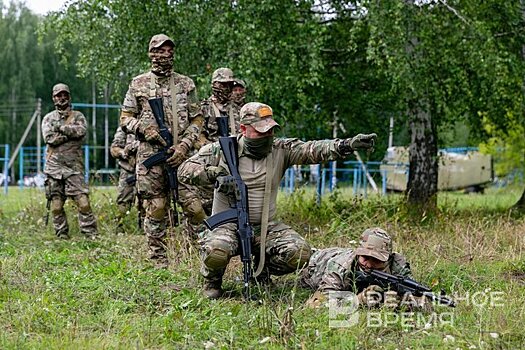 "Я здесь, потому что хочу помочь нашим ребятам"