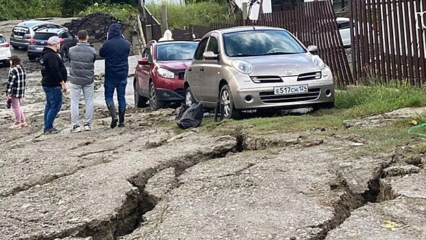 В Сочи из-за ливня подтопило участок федеральной трассы