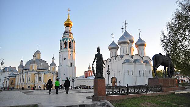 Особенности Вологодского кремля изучат 17 художников-реставраторов из разных регионов России