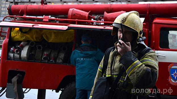 Пожар произошел возле бывшей железнодорожной станции под Вологдой