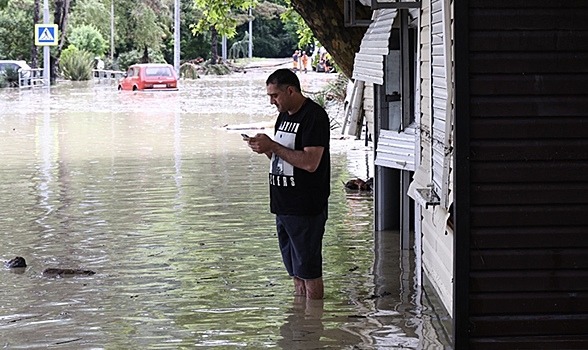 Уровень воды в реке Хосте в Сочи достиг опасных отметок