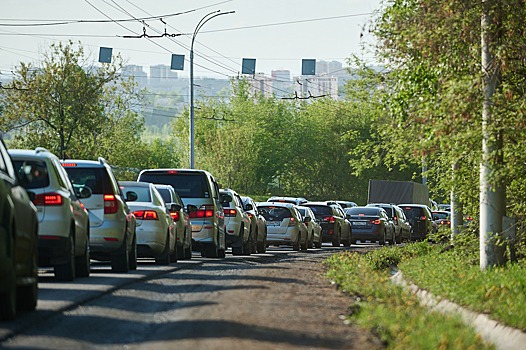 Власти Кемерова назвали шаги для уменьшения автомобильных пробок