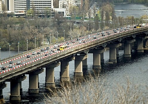 Почему до сих пор остаются целыми мосты через Днепр