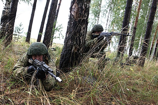 Занятие по огневой подготовке с военнослужащими ЦВО состоялось под Екатеринбургом