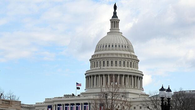 В США заявили, что Вашингтон похож на хозяйку борделя в отношениях с Москвой