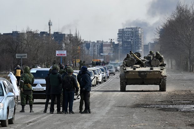 «Нам некуда было бежать» Отец и сын пошли добровольцами в донецкий спецназ. Как они вместе освобождали Мариуполь?4