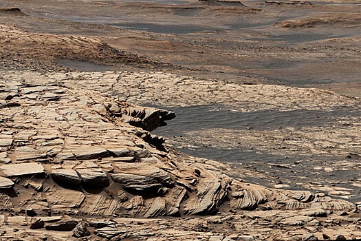 Ученые обнаружили утечку воды с Марса