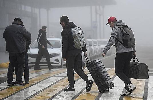 В аэропорту российского города произошла массовая задержка рейсов