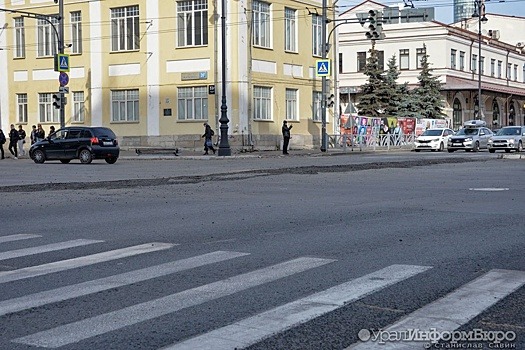 В центре Екатеринбурга убрали трамвайную линию